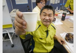 リベラル社員　乾杯