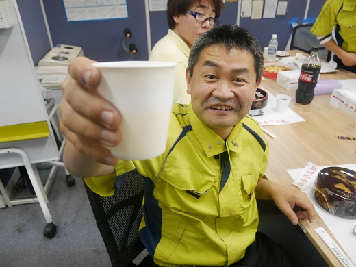 リベラル社員　乾杯