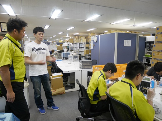 リベラル社内　リベラル社員