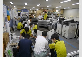 人　複合機