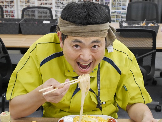 リベラル社員　顔社員
