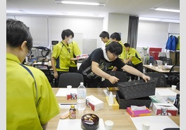 リベラル社内　リベラル社員
