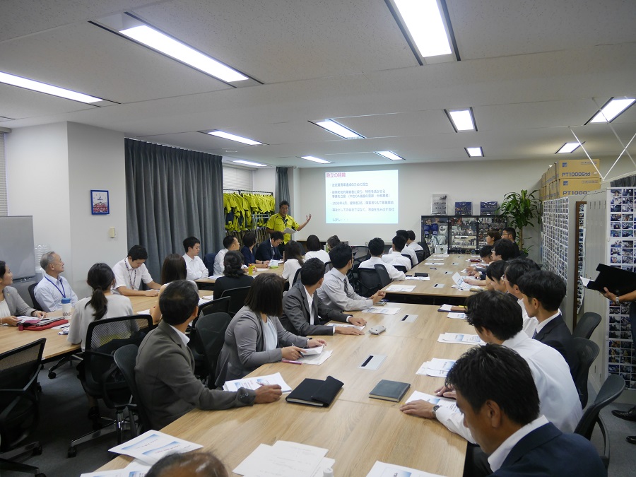 リベラル社内見学　講話