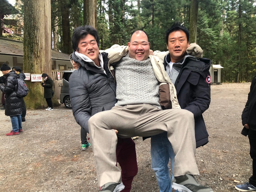 リベラル　社員　社員旅行