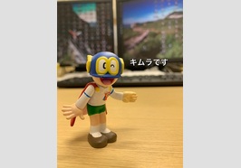 机の上　パーマン