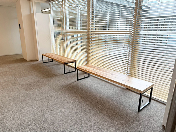 ウッド調　長椅子