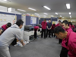 リベラル社員　終礼